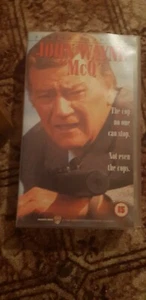 McQ (1974) John Wayne, Eddie Albert - TOUGH COP THRILLER - VHS - Picture 1 of 6