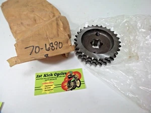 NOS TRIUMPH TRIDENT T150 28 TOOTH TRIPLEX CRANKSHAFT SPROCKET 70-6890 - Picture 1 of 5
