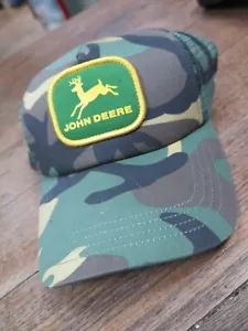 John Deere Snapback Trucker Hat CAMO GREEN Mesh Embroidered PATCH W/ TAGA - Picture 1 of 9