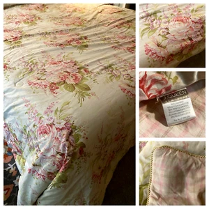 J.QUEEN NEW YORK COTTAGE CABBAGE ROSES COTTON COMFORTER ~ KING 92" X 107" - Picture 1 of 9