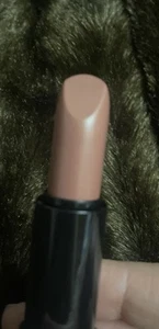 Lápiz labial Lancome Color Design - 124 Haute Nude (crema) tamaño completo - Imagen 1 de 3