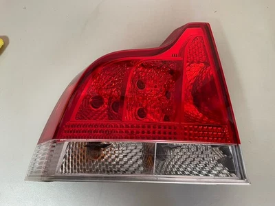 05-09 Conjunto de luz trasera izquierda Volvo S60 30655369 Foto 1 de 4