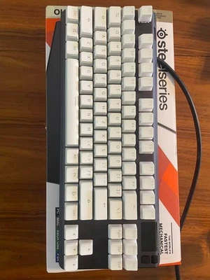 SteelSeries Apex Pro TKL White Mechanical Keyboard JIS  Used/Good condition - Image 1 of 3