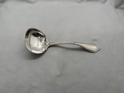 Cucharón Towle “Newbury” Sterling Gravy Foto 1 de 4