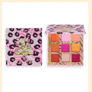 Makeup Revolution Disney The Lion King I WALK ON THE WILD SIDE EyeShadow Palette - Picture 1 of 3