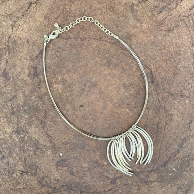 Collar Chico's Tono Plata Distintivo Boho Tribal Foto 1 de 4