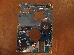 PCB Sata Fujitsu MHV212RBH CA06672-B49600WL 0BCB1B-000029 120 GB 2,5" - Imagen 1 de 1