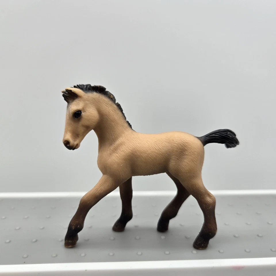 Figura de juguete Schleich 2009 Buckskin bronceado potro andaluz relleno 3" D-73527 Foto 1 de 4