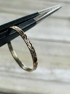 Antiguo anillo victoriano de eternidad de oro amarillo de 10 k de finales de 1800 para bebé niño pequeño - Imagen 1 de 6