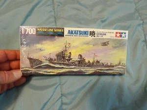 Kit Tamiya AKATSUKI DESTRUCTOR DE LA MARINA JAPONESA 1/700 Escala #406 - Imagen 1 de 3
