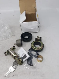 Defiant 32DA1XK2 Double Cylinder Deadbolt Lock Set Keyed Alike – Brass Finish - Picture 1 of 5
