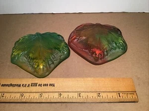 2 Ea Glass Paperweight, Vintage Maple Leaf. Excellent Condition Red/Yellow/Green - Picture 1 of 7