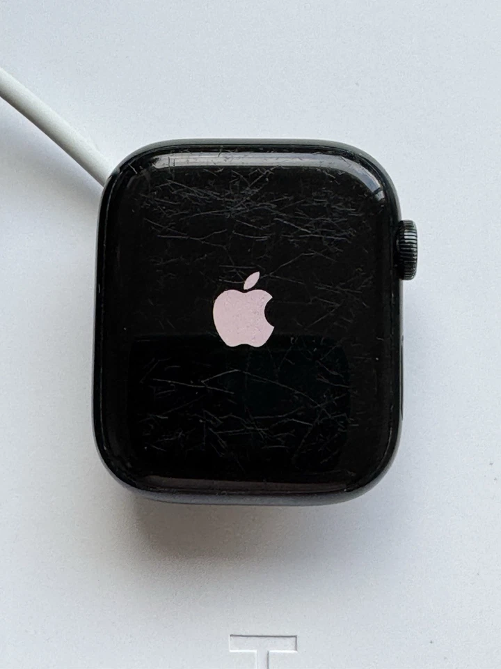 Apple Watch Series 7 45mm Schwarz Aluminium, GPS - Bild 1 von 4