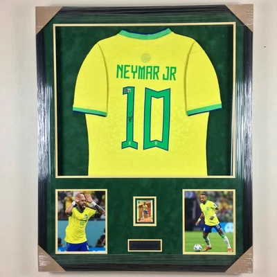 Camiseta Mundial Brasil 2022 Neymar Jr firmada autografiada enmarcada Beckett BAS Foto 1 de 4