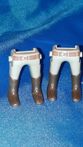 Playmobil Western 2 x Beine grau Gürtel Stiefel braun Set top - Picture 1 of 1