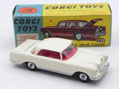 Corgi Toys 230 Mercedes Benz 220 SE coupe' in scatola w/ box die cast  - Immagine 1 di 4