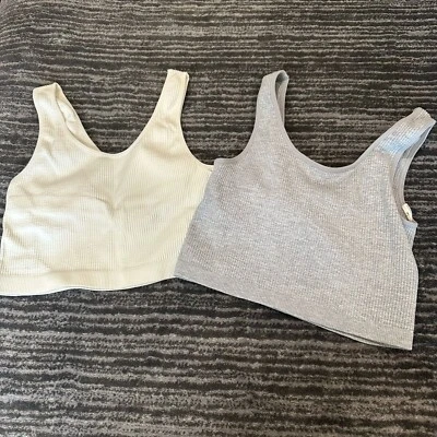 Forever 21 Sujetador Deportivo Lote de 2 Pequeños Gimnasio Entrenamiento Top Atletismo Estante Sujetadores Foto 1 de 4