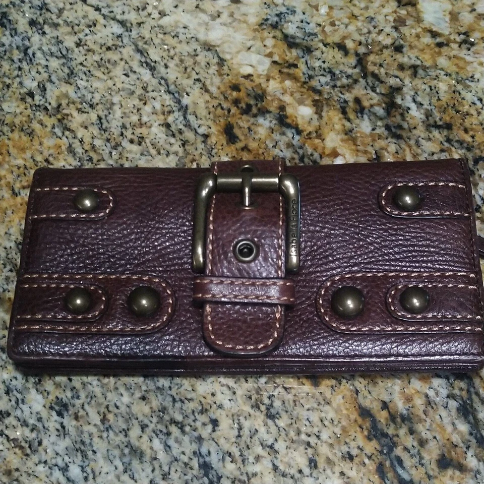 Isabella Fiore Mujer Cuero Marrón Tachonado Hebilla Tarjetero Billetera Bolso sin asas Foto 1 de 4