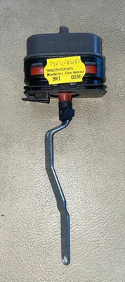 Mercedes-Benz LH вскрытие клапан A/C вакуумный привод.- 202-800-15-75 - для C220 и более - Изображение 1 из 4