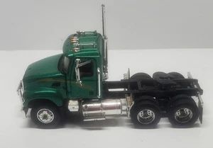 First Gear 1/64 Mack Granite Tractor - Bild 1 von 7