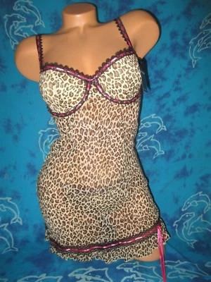 Nuevo con etiquetas Vestido Babydoll Rampage Rosa Caliente Pin Up Retro Animal Leopardo Rockabilly Años 50 M Foto 1 de 4