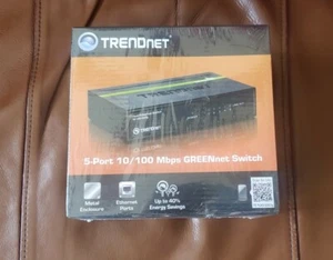 TRENDnet TE100-S50g 5-Port 10/100Mpbs GREENnet Switch With Box Brand new - Picture 1 of 3