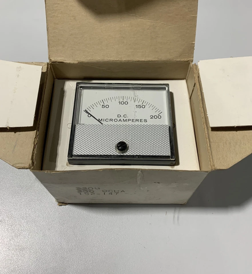 Triplett 220-G 0-10 000 PSI Panel Meter