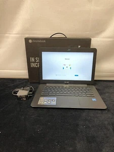 ASUS Chromebook C300M Black 16GB SSD Intel N2840 4GB RAM Chrome OS Laptop - Picture 1 of 12