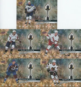 LOTE DE CARTAS PARALELAS UD MVP HART ATTACK DORADO U ELICK EM 2021-22 21-22 Mazo superior UD MVP HART ATTACK DORADO - Imagen 1 de 1
