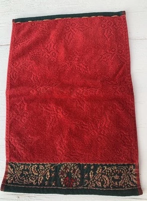 VTG JCPenney Made in India 100% Cotton Red Christmas theme trim One towel 11x16@ - Image 1 of 4