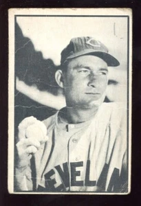 1953 Bowman Black & White Baseball Card #27 HOFER Bob Lemon - Picture 1 of 1