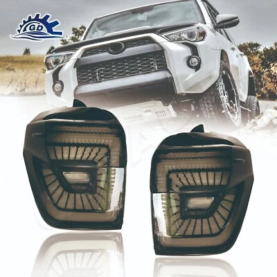 Conjunto de luces traseras LED para Toyota 4Runner 2014-2023 (lente de humo) Foto 1 de 4