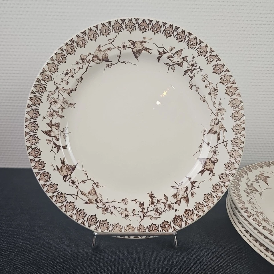 Assiettes Plates Décor Lyonnais De Choisy Le Roi Terre De Fer Sepia 19ème - Photo 1/4