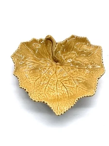Vtg Bordallo Pinheiro Cabbage Maple Leaf Yellow Plate 7” Ceramic Dish Footed - Picture 1 of 8