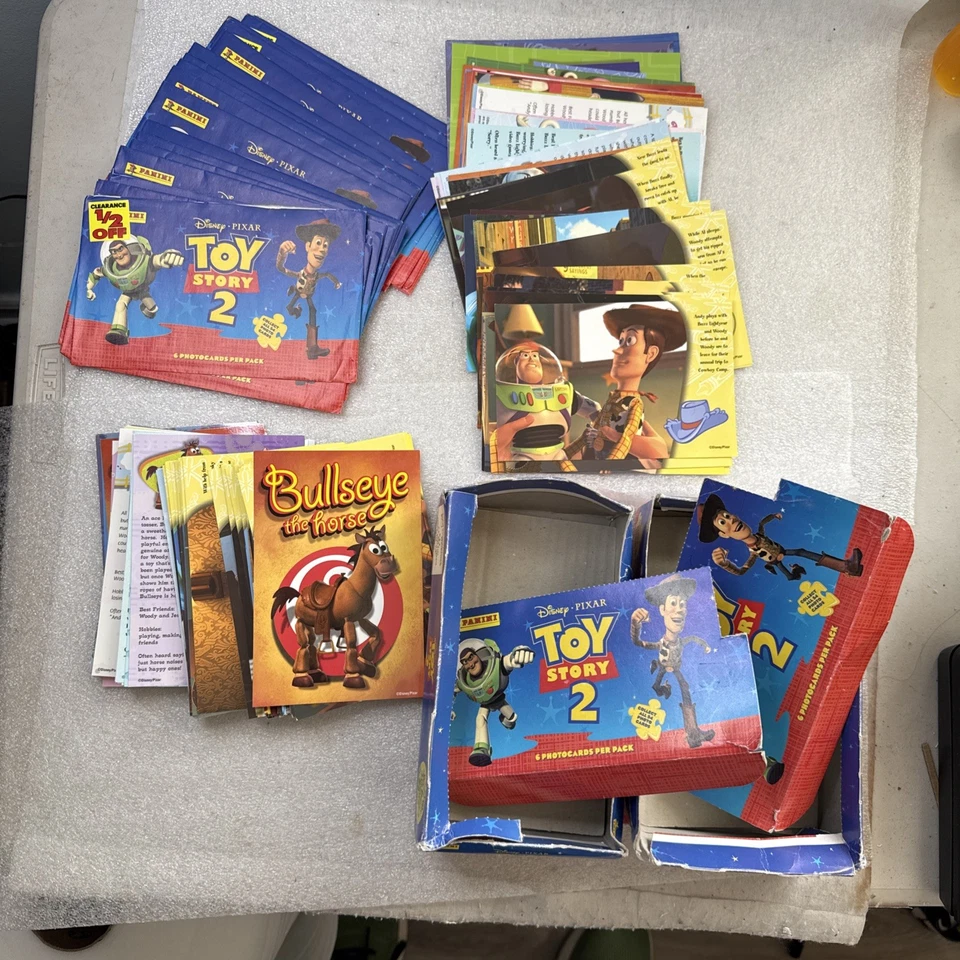 Lote 1999 Disney Pixar Toy Story 2 Panini Juego de Tarjetas Fotográficas 1-54 + 104 Cajas Envoltura Foto 1 de 4