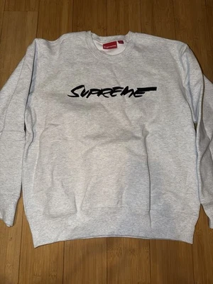 Размер большой Supreme Futura логотип Crewneck пепельно-серый совершенно новый - Изображение 1 из 4