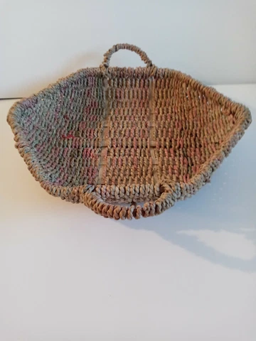 Wicker Rattan Woven Basket With Handles 12.25 x  12.50 x 3.75 Cover