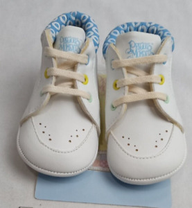 Precious Moments Boys  Baby Shoes Sz 3, 6 to 9 Months Never Used