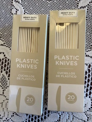 Paquete de 20 cuchillos de plástico crema vainilla resistente Amscan todas las ocasiones LOTE DE 2 Foto 1 de 4