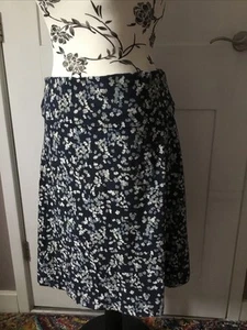 Weird Fish Women’s Malmo Skirt Size 14 Stretch Floral Pattern - Picture 1 of 5