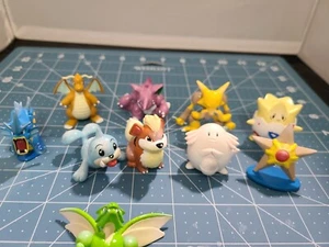 Pokemon Lot Of 10 Tomy Figures 2" Toy 1998 Vintage - Picture 1 of 9