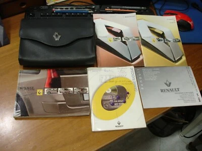 Renault Megane Fodero pelle + Manuale completo Auto + Autoradio + altri in foto. - Immagine 1 di 2