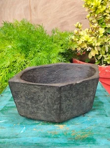 Indian Ancient Hand Forged Heavy Iron Kitchen Spices / Medicine Grinding Mortar - Picture 1 of 6