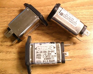 Corcom 10EEB1 - 125V to 250V - 10A Snap-In Compact EMI RFI Filter IEC Connector - Picture 1 of 3