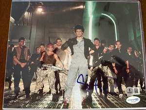 Sigourney Weaver Hand Signed in Person Autograph Alien RARE Beckett COA 10x8 - Picture 1 of 12