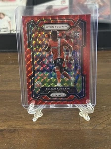 2023-24 Panini Prizm Premier League - Elijah Adebayo #298 Red Mosaic Prizm (RC) - Foto 1 di 2
