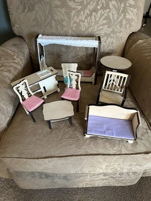 Lote de 9 piezas de muebles de juego de madera para casa de muñecas KidKraft Kid Foto 1 de 4