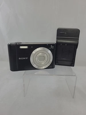 Sony Cyber-shot Digital Camera 20.1MP 5x Optical Zoom Black DSC-W800 (SEE NOTES) - Image 1 of 4