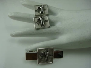 VINTAGE SILVER TONE GOLFER CUFF LINK TIE BAR SET BY ANSON - Picture 1 of 6