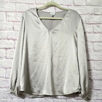 Nicole Miller 套衫缎面长袖套衫上衣银色 M 码 — 第 1/4 张图片